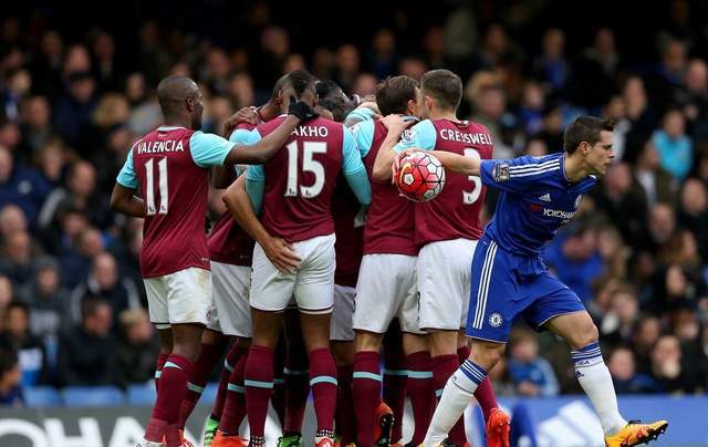 传承足球明星联赛“川辽对决”再现甲A经典，“四川雄起”唤起一代球迷记忆