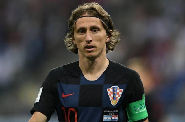 掘金约基奇豪取三双末节爆发