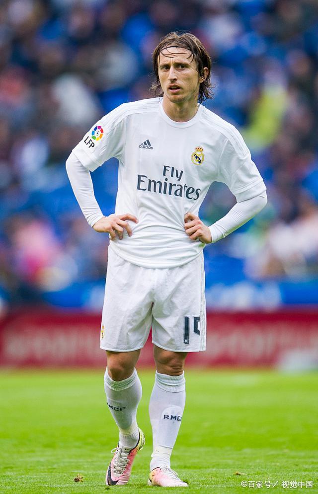 牛爷爷上线！杰伦-布朗第三节三分三连击回应快船