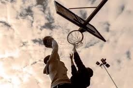 [F1]迈凯伦包揽前两名 法拉利被取消成绩