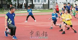 TA：曼城将关注中卫位置，斯通斯、阿克预计今夏离队