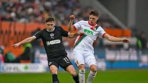 龚翔宇美国联赛定妆照发布 笃定神情挺拔身姿尽显中国队长风采