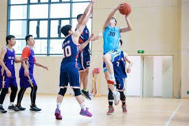 详解棒球规则中的触身球逃避准则