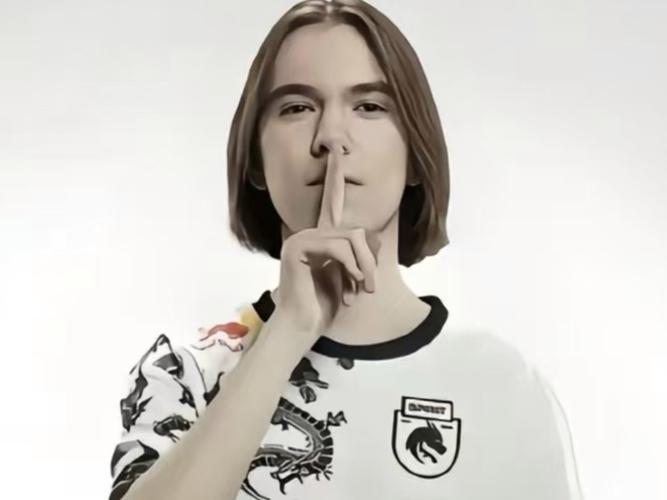 而是策略升